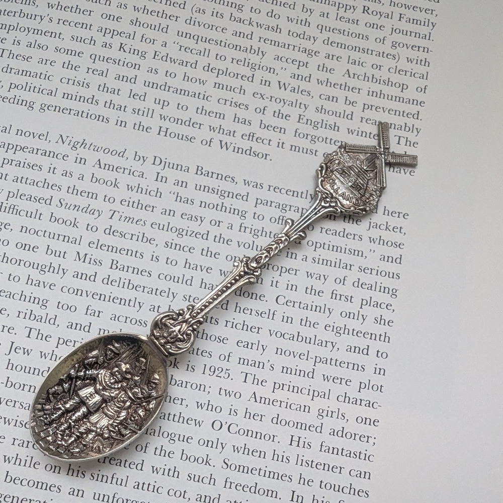 Holland Ornate Silver Souvenir Spoon With Rotating Windmill